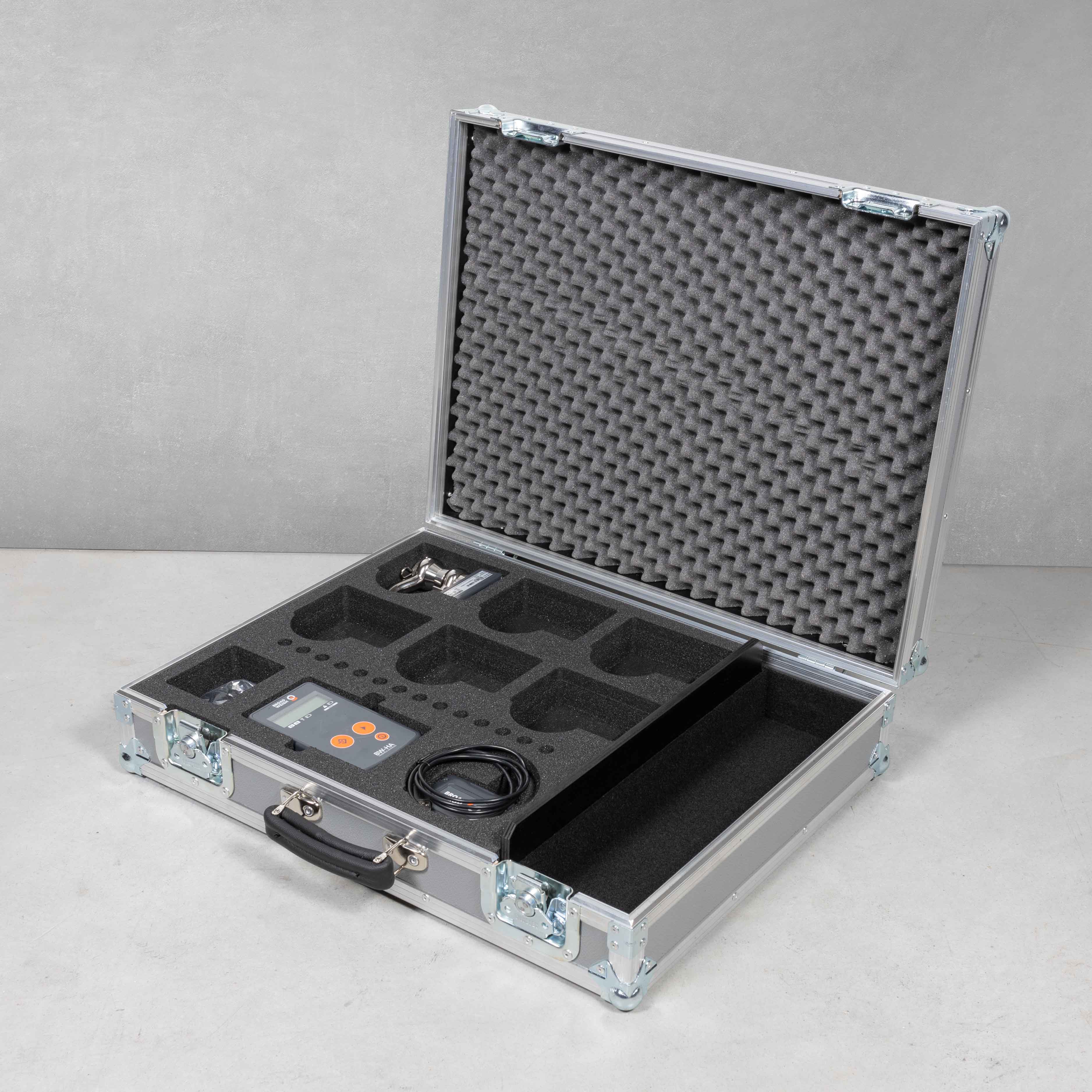 Koffer für BROADWeigh Lastmessschäkel 3,25T und USB Base Station Koffer für BROADWeigh Lastmessschäkel 3,25T und USB Base Station