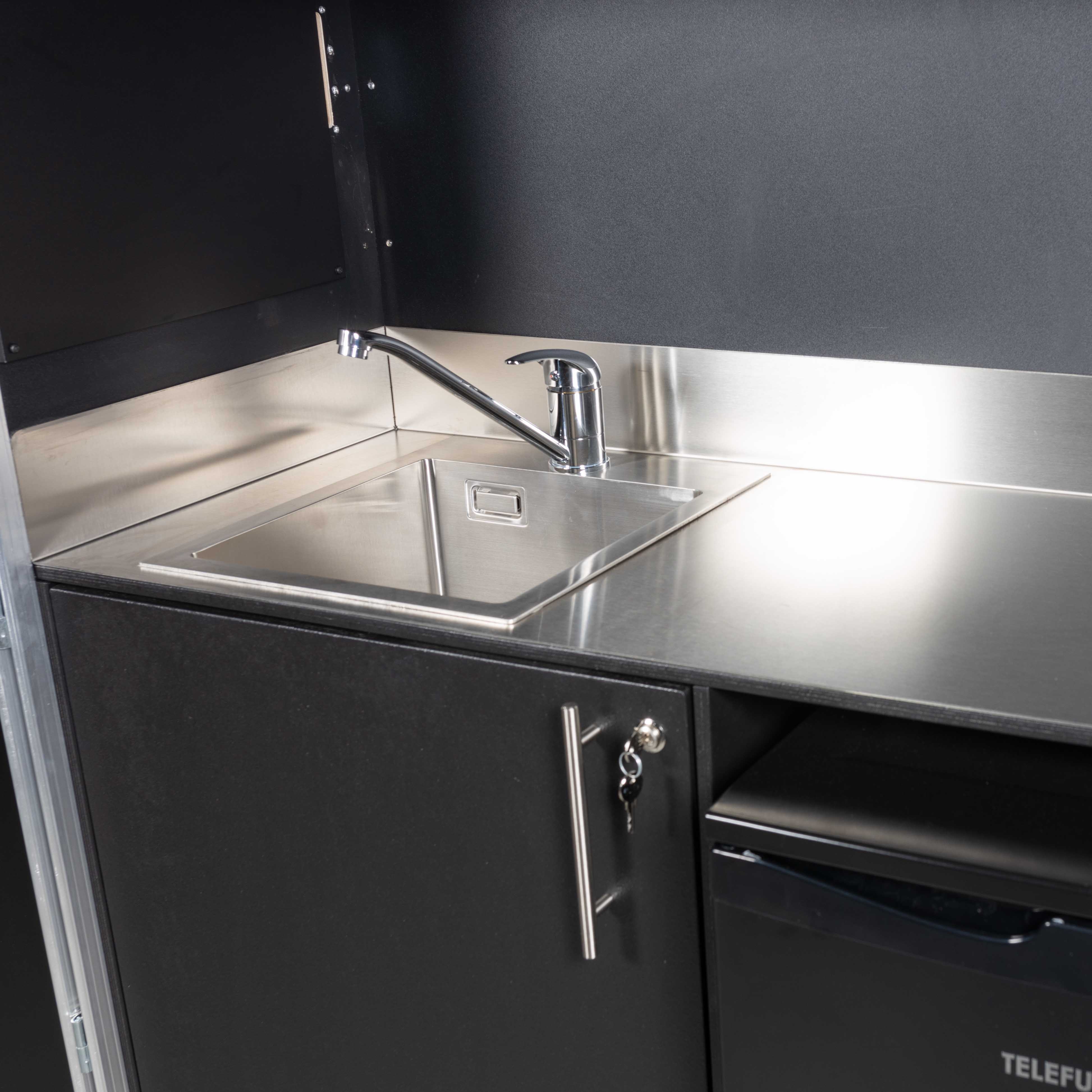 Küchencase/Cateringcase mit Edelstahlarbeitsfläche für Spüle (kombinierbar mit Art. 468595.1)