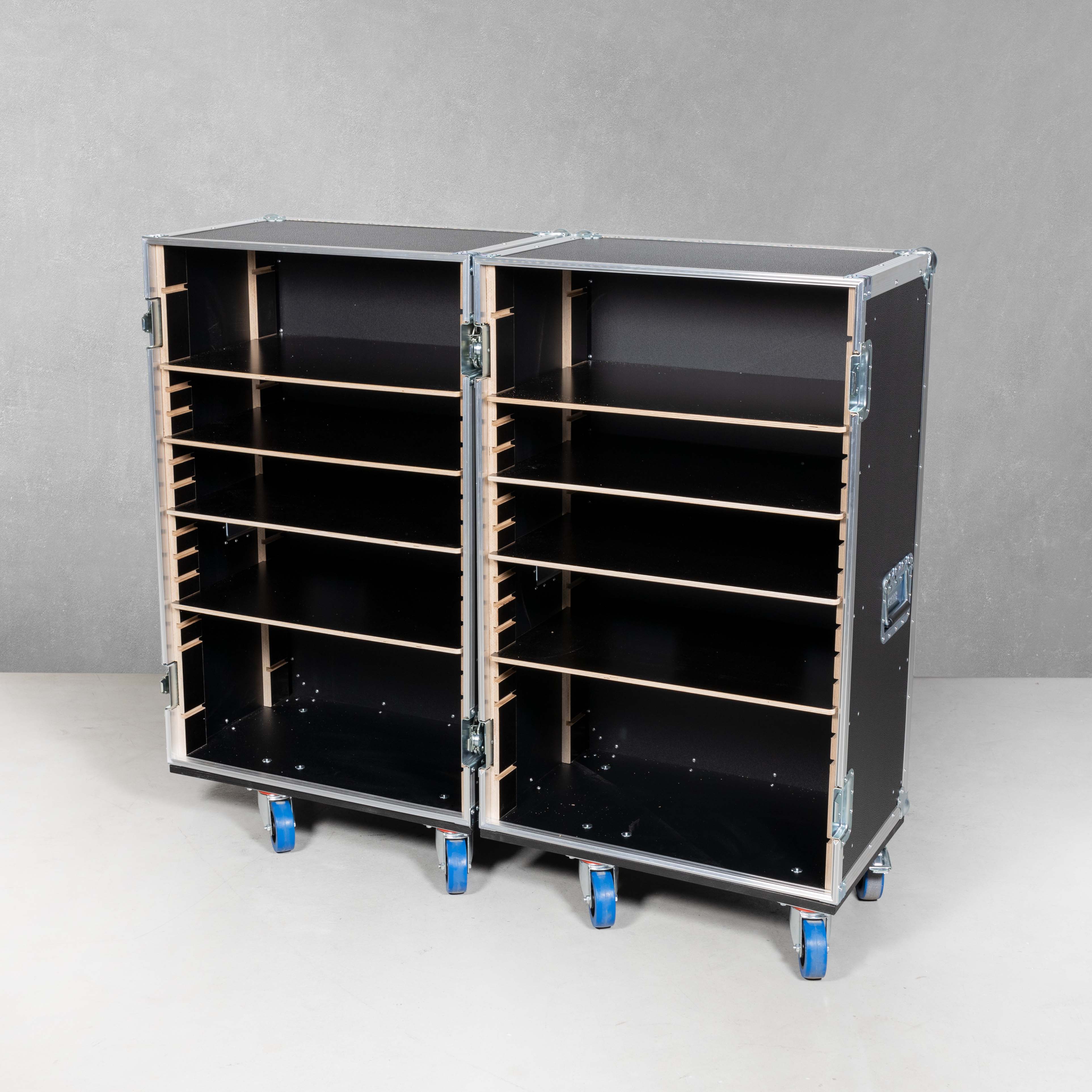 Schrankcase 120er für Euroboxen (Kunststoffboxen) (8x220er + 2x75er Boxen) Schrankcase 120er für Euroboxen (Kunststoffboxen) (8x220er + 2x75er Boxen)