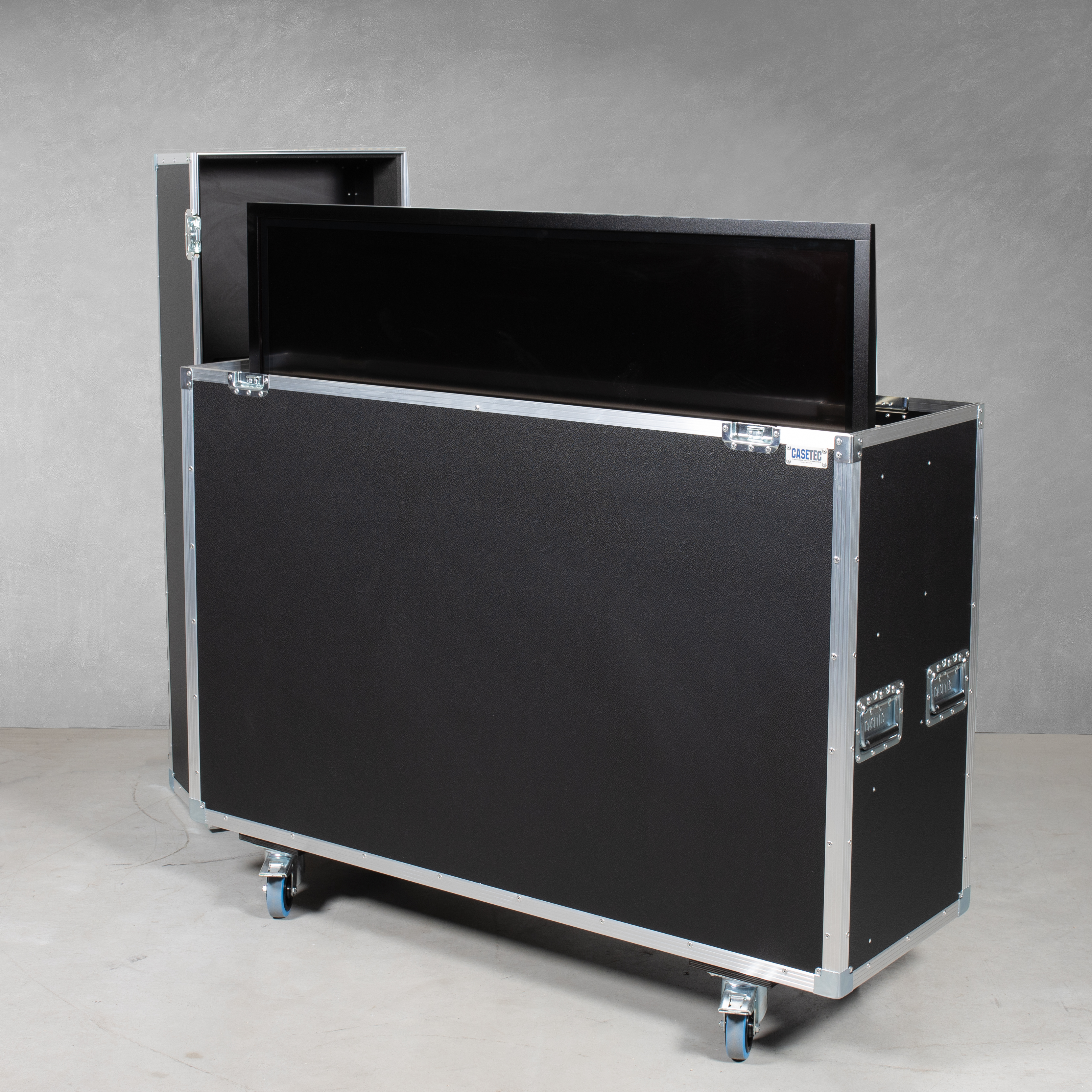 Flightcase mit elektrischem Hublift (inkl. Displayhalterung) für einen Flachbildschirm 55" Flightcase mit elektrischem Hublift (inkl. Displayhalterung) für einen Flachbildschirm 55"