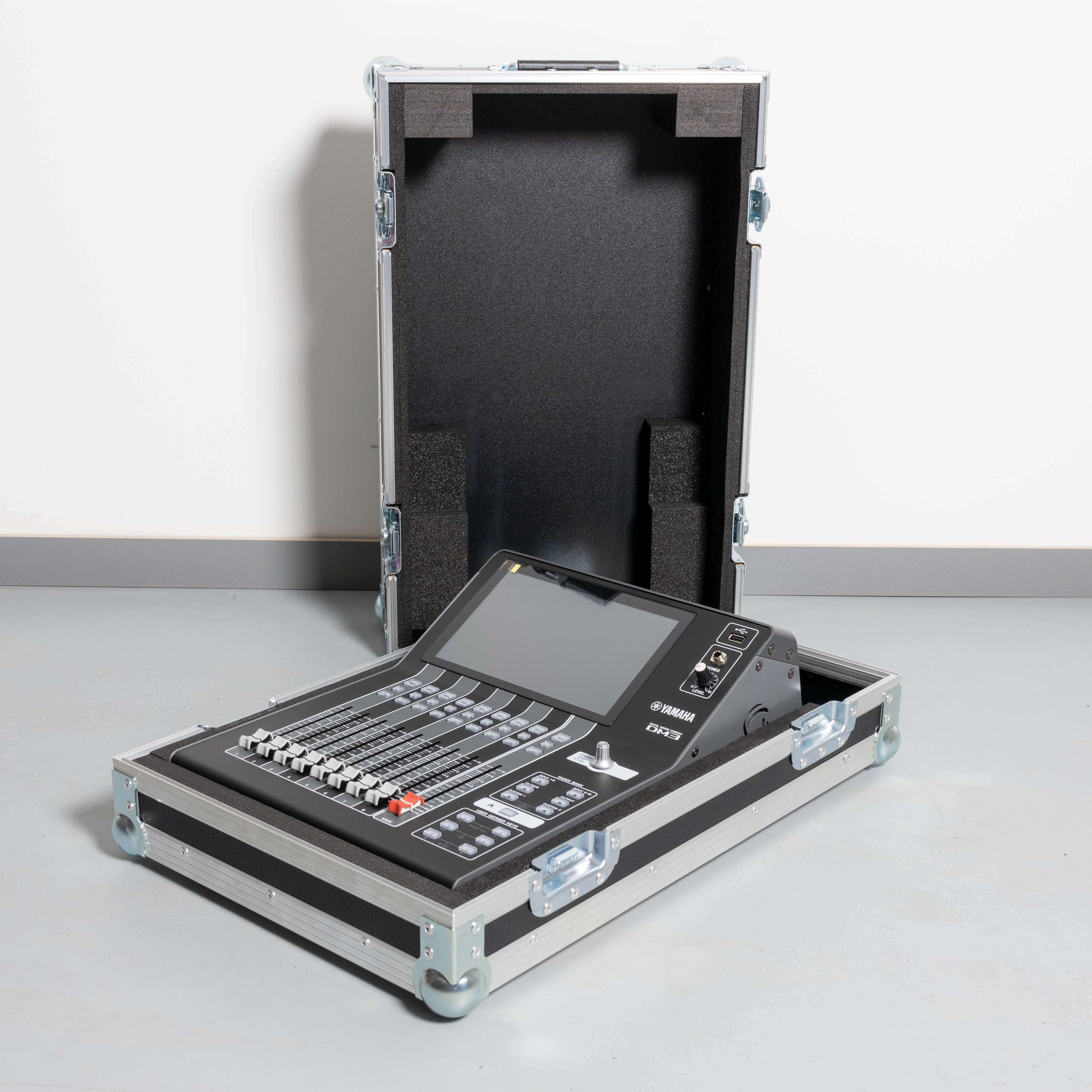 Haubencase für YAMAHA DM3 / DM3S