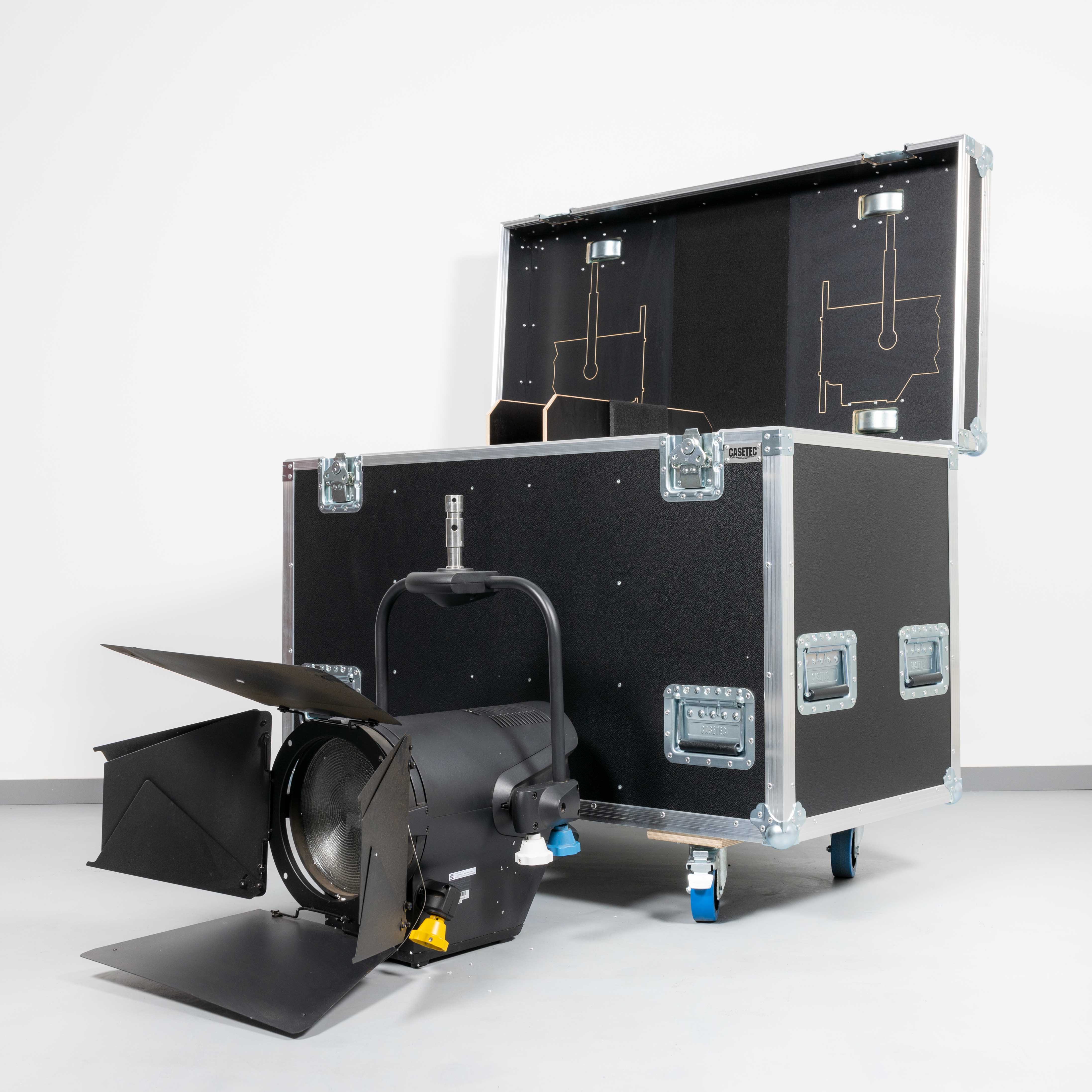 Flightcase für 2 x Cameo F4 FC IP P.O