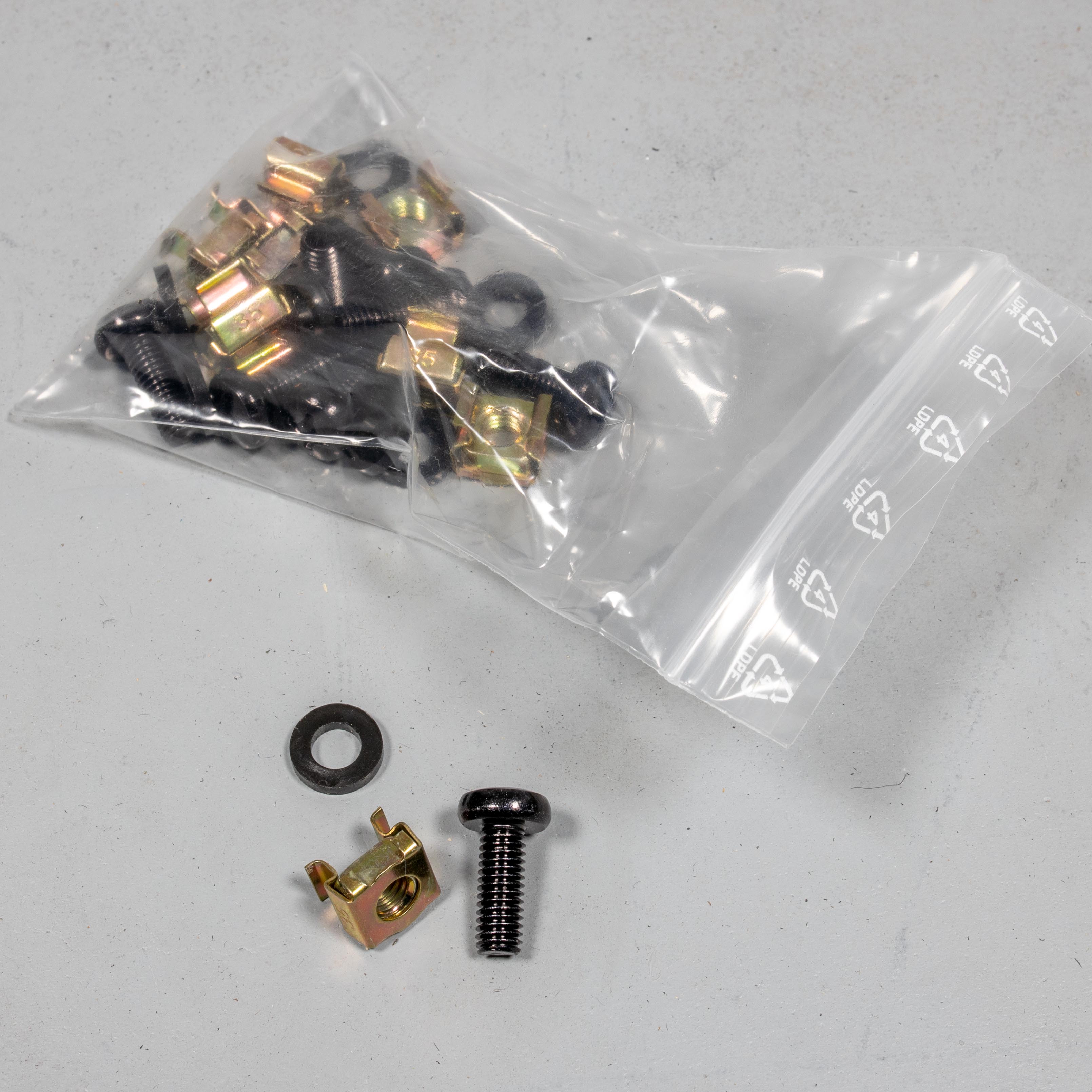 Befestigungssatz (für Stahlrackschiene) Schraube M6x16mm, Käfigmutter und Unterlegscheibe 100 Stück