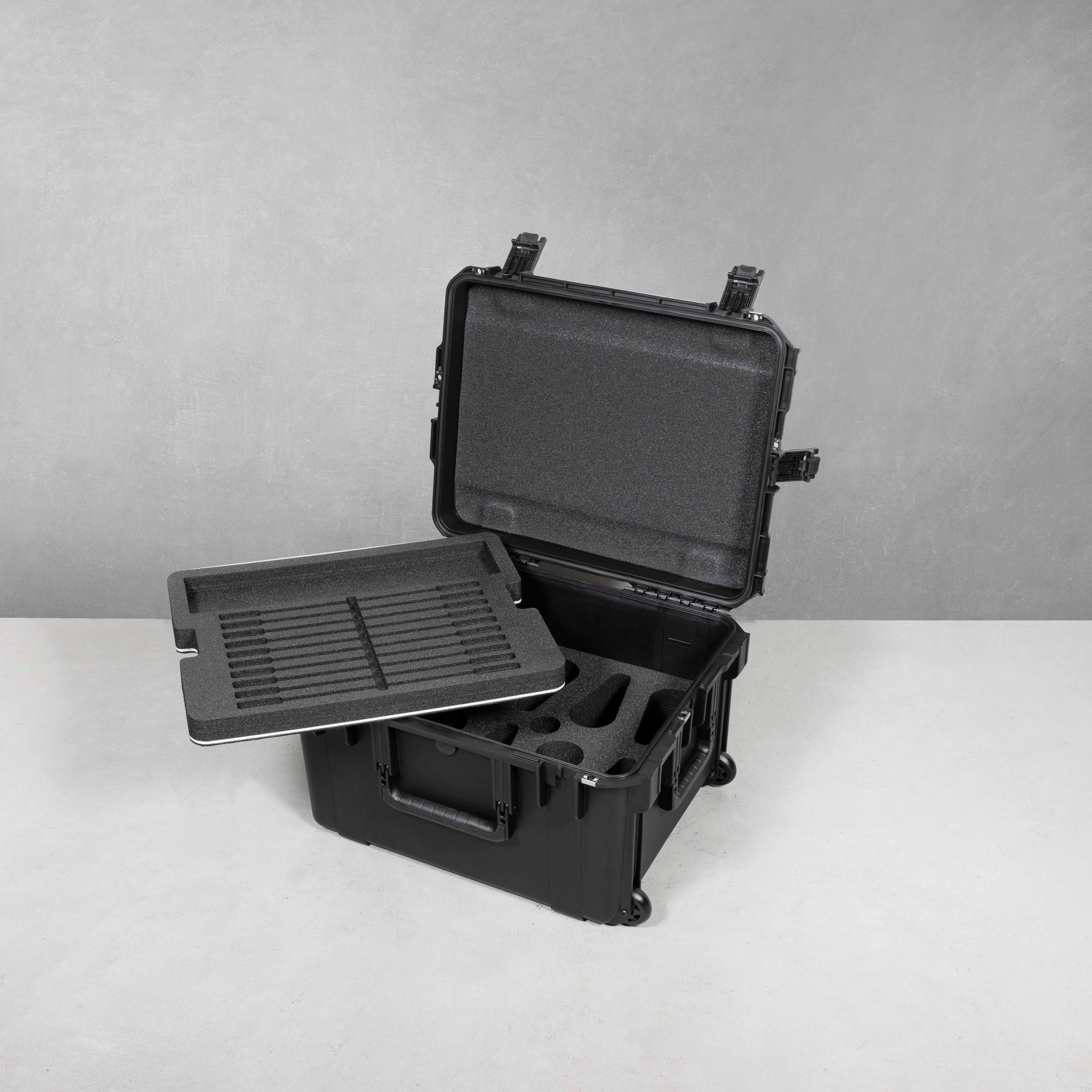 SKB Koffer 10 x Shure Sprechstellen MXCW640 und 10x Mikro MXC 416 Tablar SKB Koffer 10 x Shure Sprechstellen MXCW640 und 10x Mikro MXC 416 Tablar