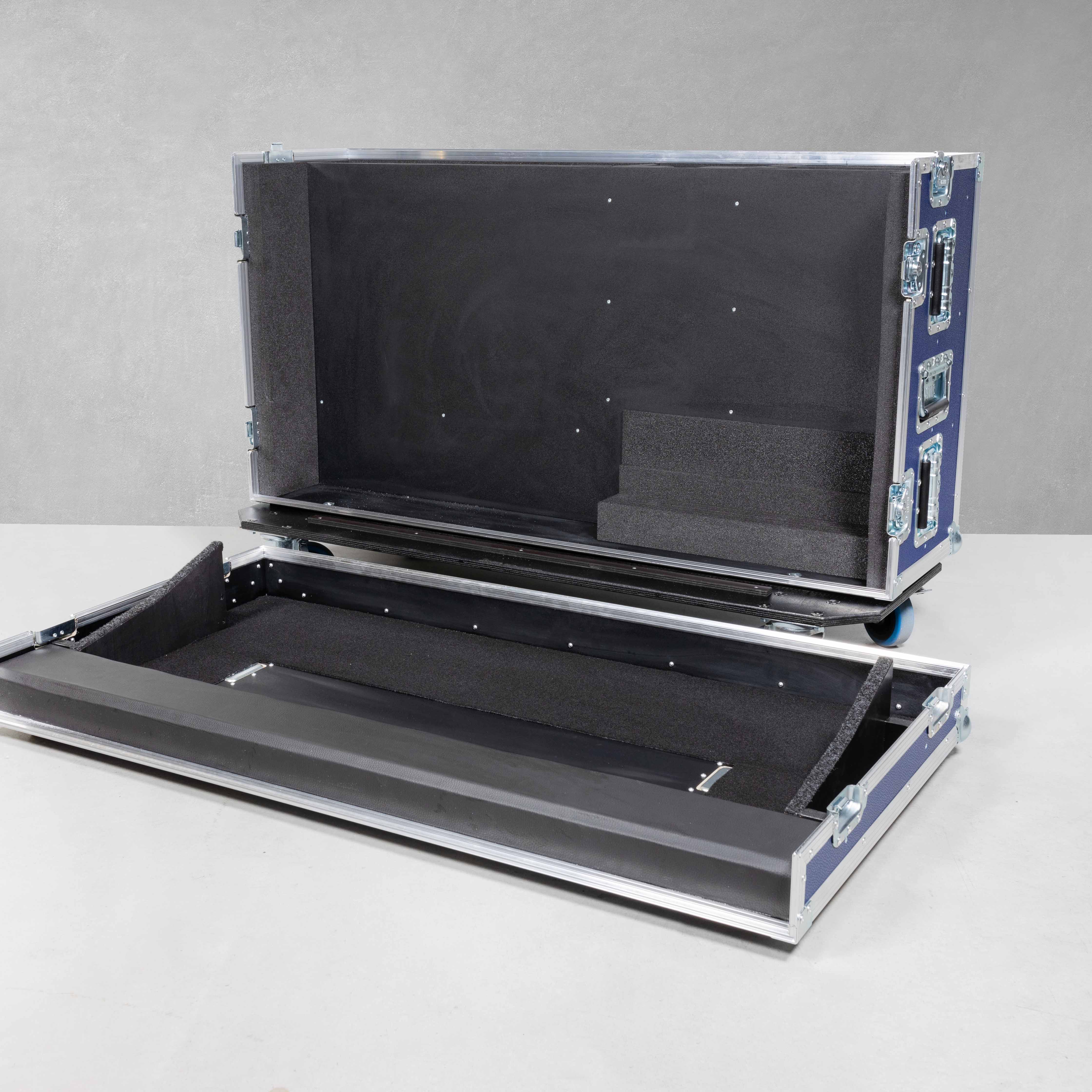 Haubencase für ein Ross Carbonite TouchDrive2S mit Monitor