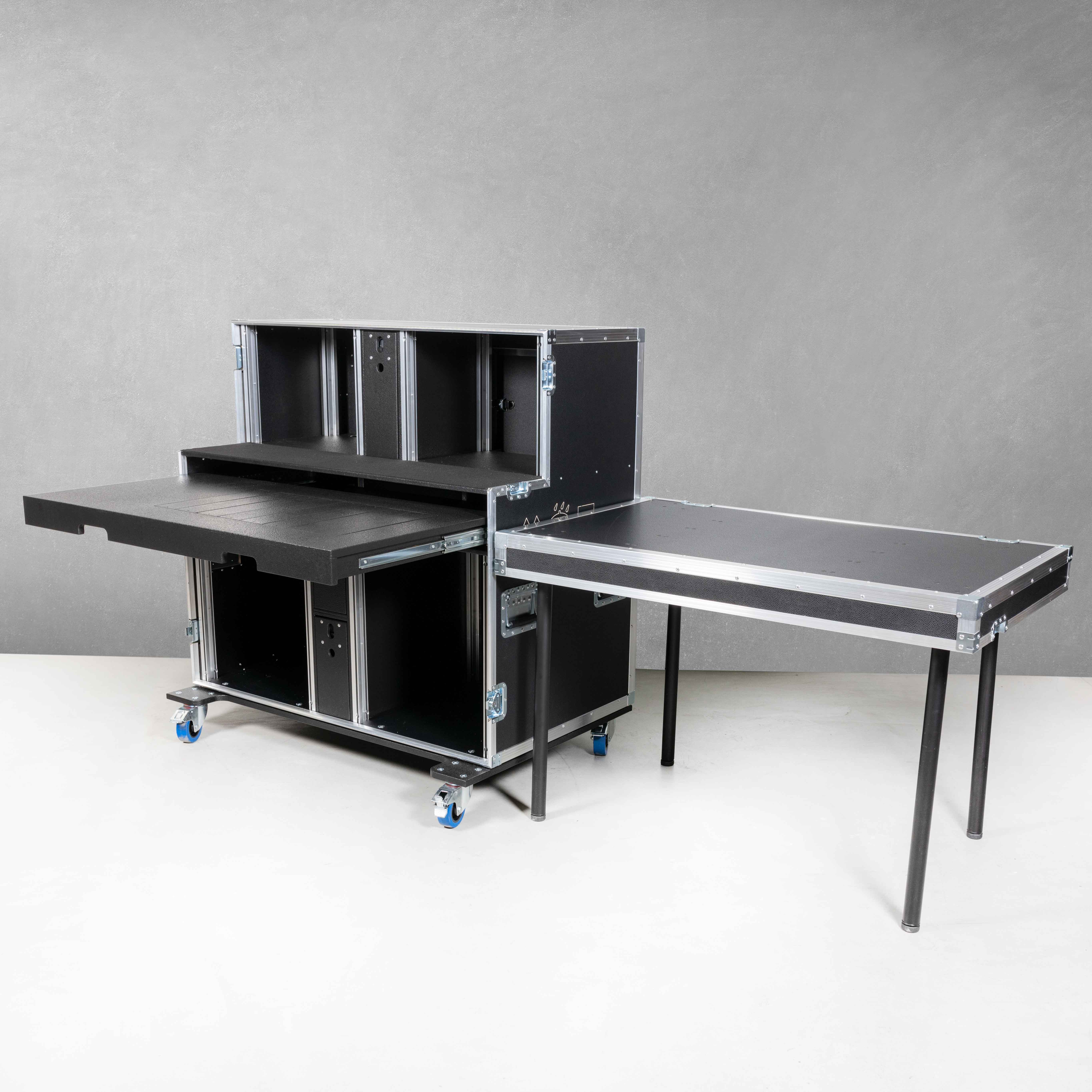 HD Regie Case (Streaming-Case) 2 x 19" Einheit (mit Ausschnitten in Tischplatte für 8x Sony RCP-3100)