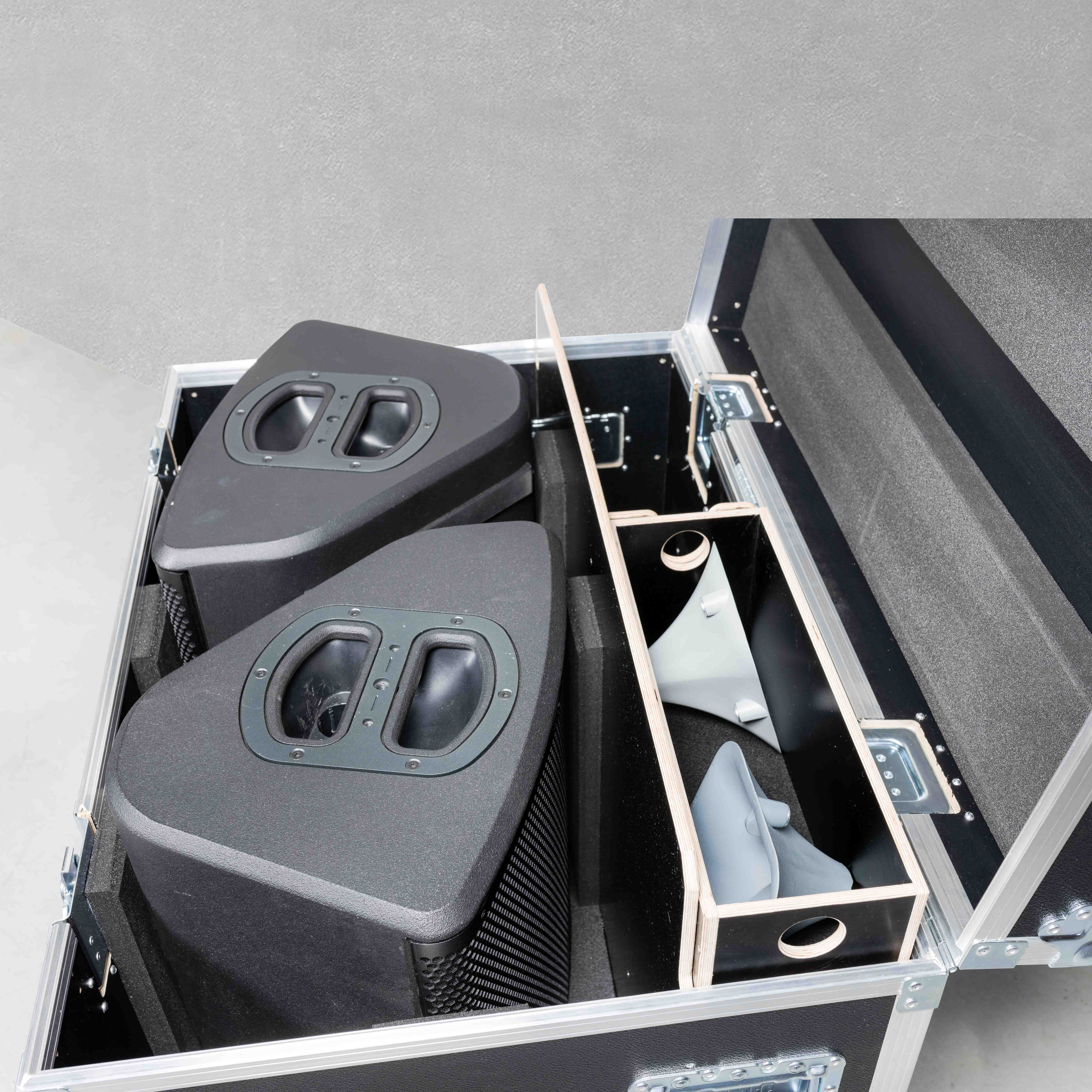 Flightcase für 2x Nexo P12 Lautsprecher