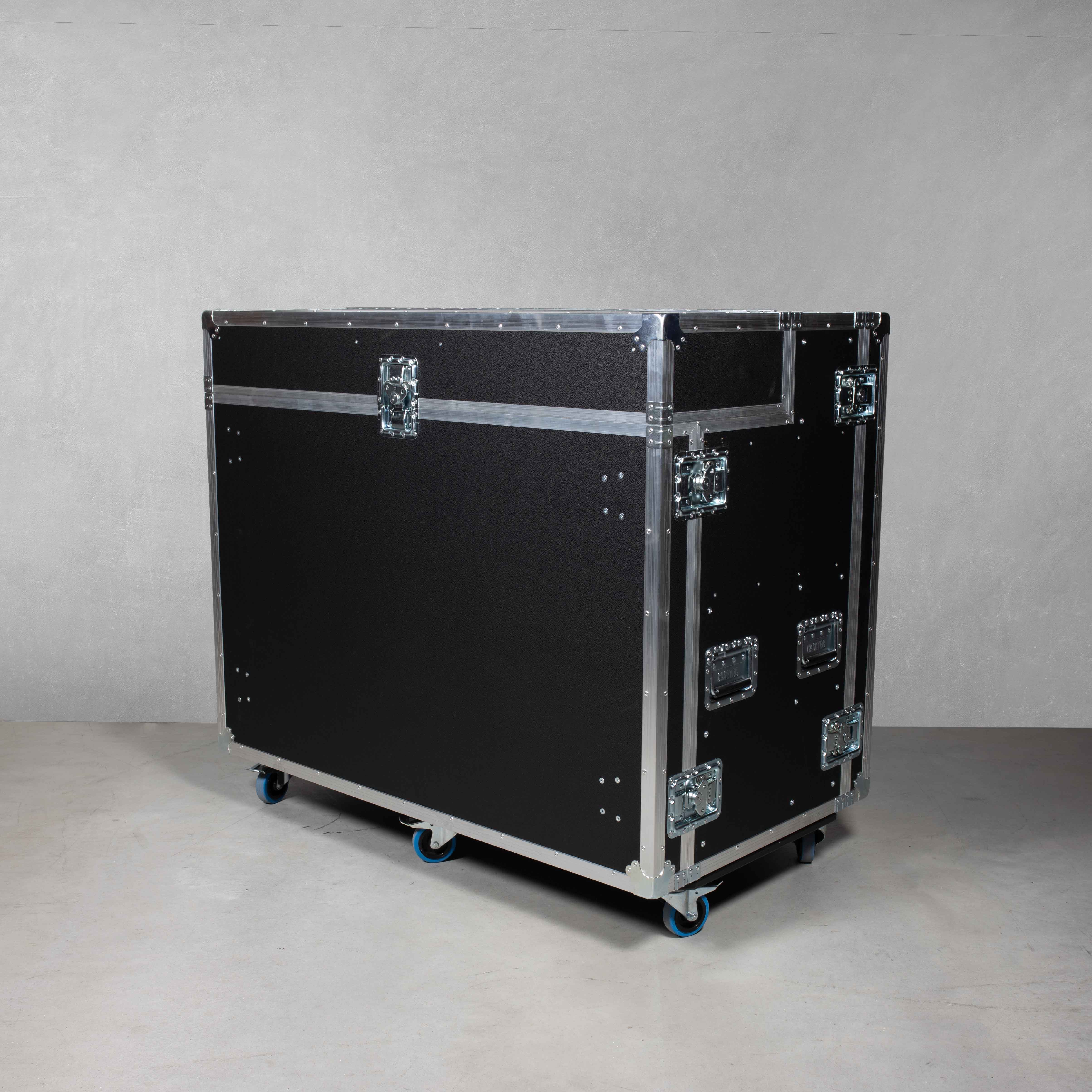 HD Regie Case 2 x 19" 12HE Einheit mit Ausschnitt in Arbeitsplatte für Blackmagic Atem 2 M/E Advanced Panel