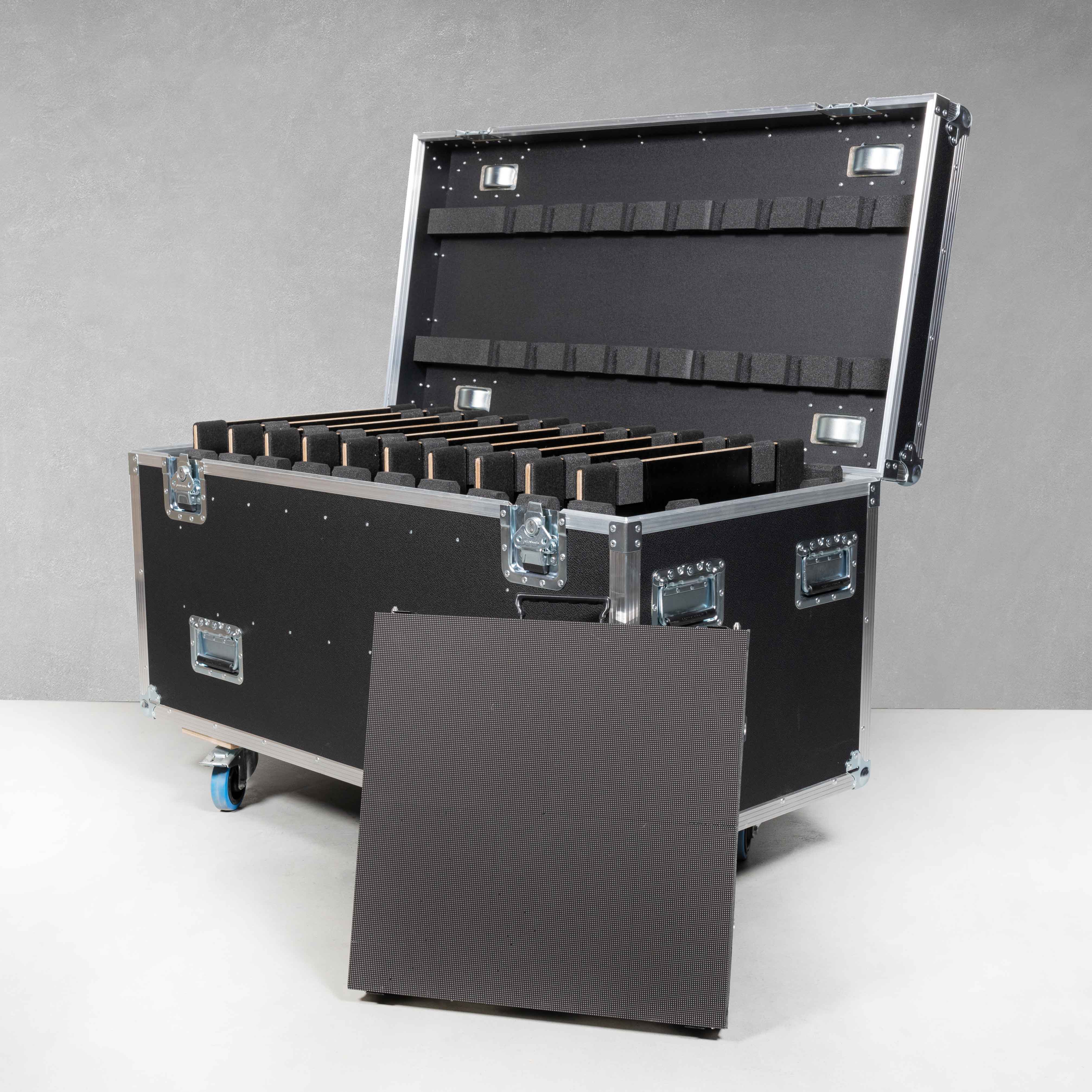 Flightcase für 10 Stück 50x50cm Absen PL 2.5 S* Flightcase für 10 Stück 50x50cm Absen PL 2.5 S*